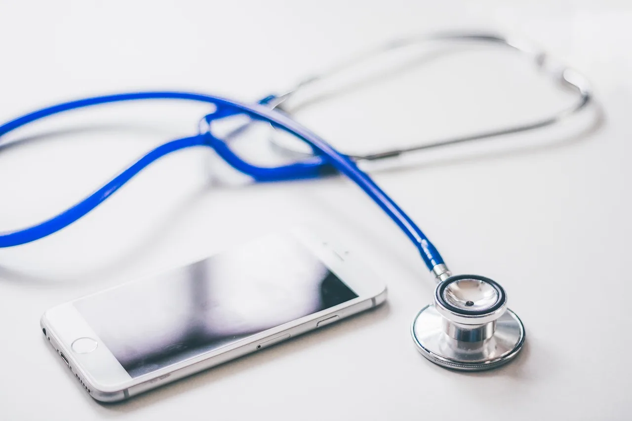 stethoscope, medical, health, doctor, iphone, mobile, smartphone, cell phone, objects, office, stethoscope, doctor, doctor, doctor, doctor, doctor. What does a HIPAA business associate agreement cover for a US healthcare marketing agency?